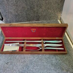 Gerber Legendary Blades Carving Set 3  Knife Sharpener Pronged Fork Walnut Box